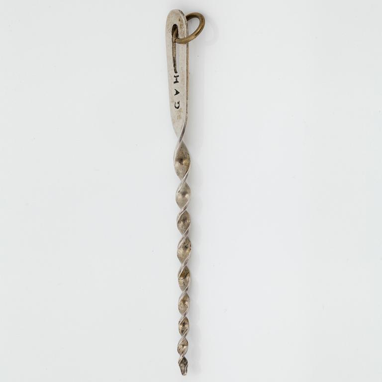 LORNJETT, låghaltigt silver samt fasettslipad onyx, 1900-talets mitt. Total vikt ca 56g.