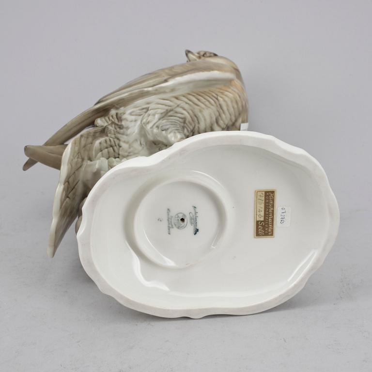 FIGURINER, 2 st, porslin, Royal Copenhagen samt Hutschenreuther, Danmark resp Tyskland.