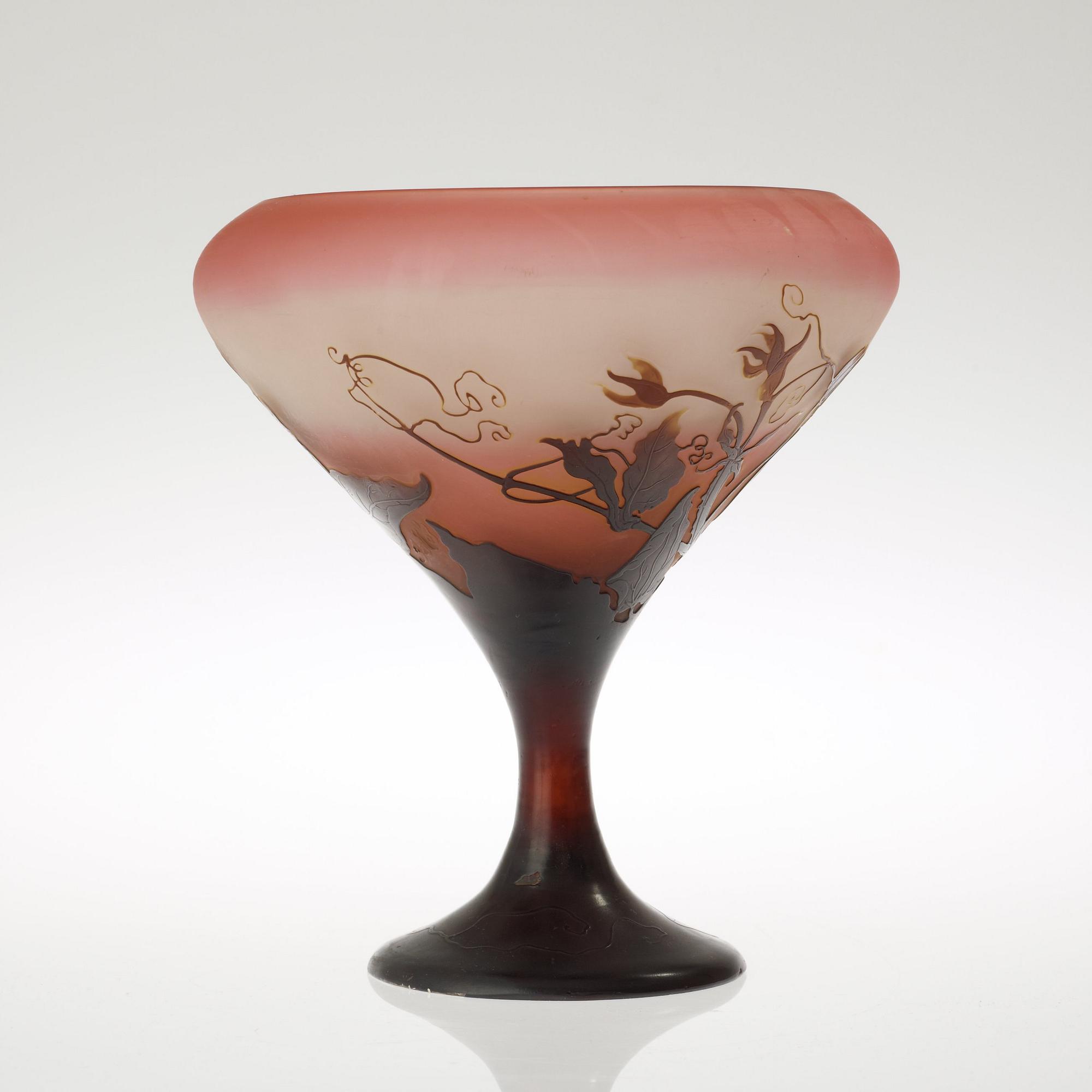 An Emile Gallé Art Nouveau cameo glass vase, Nancy, France.