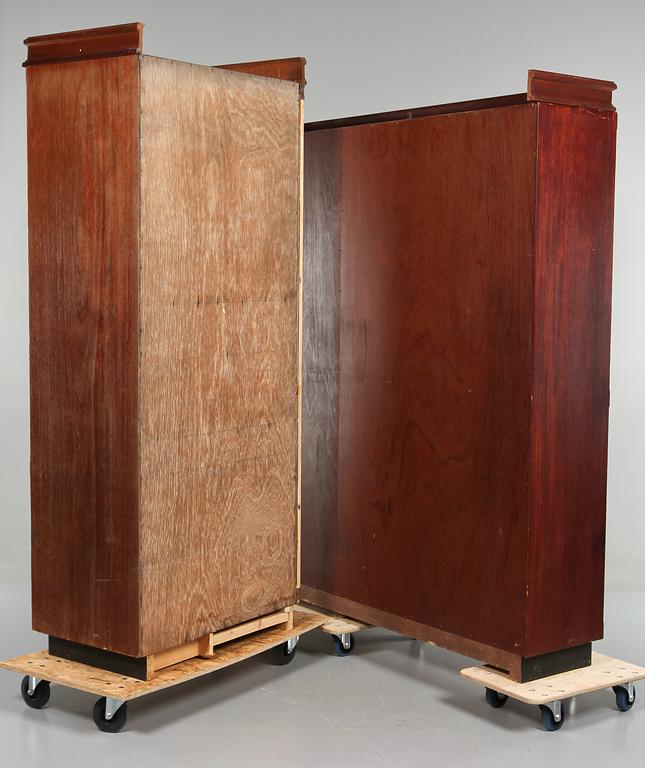 SKÅP, 2 st, 1900-talets senare del.