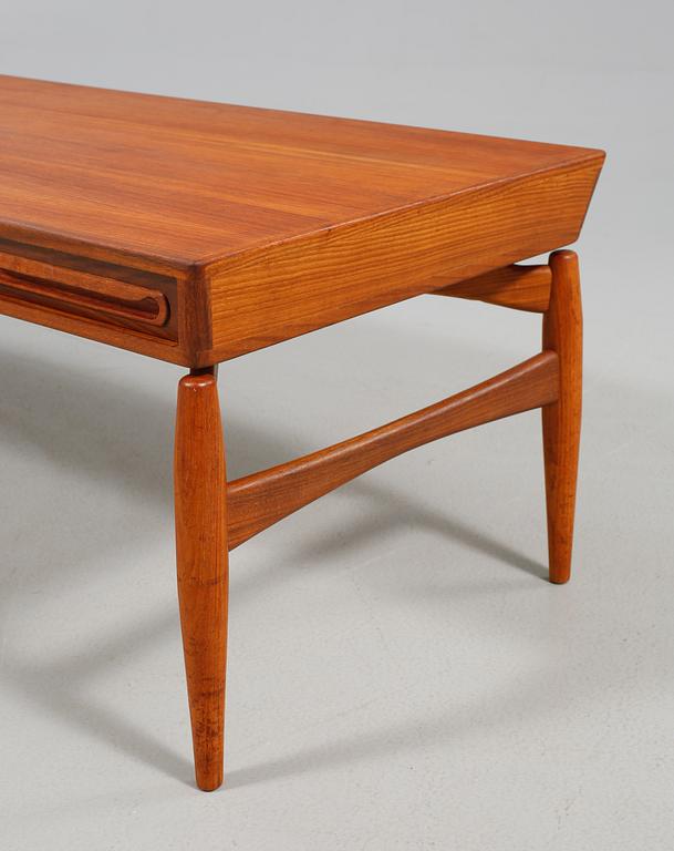 SOFFBORD, Johannes Andersen, Trensum, omkring 1900-talets mitt.