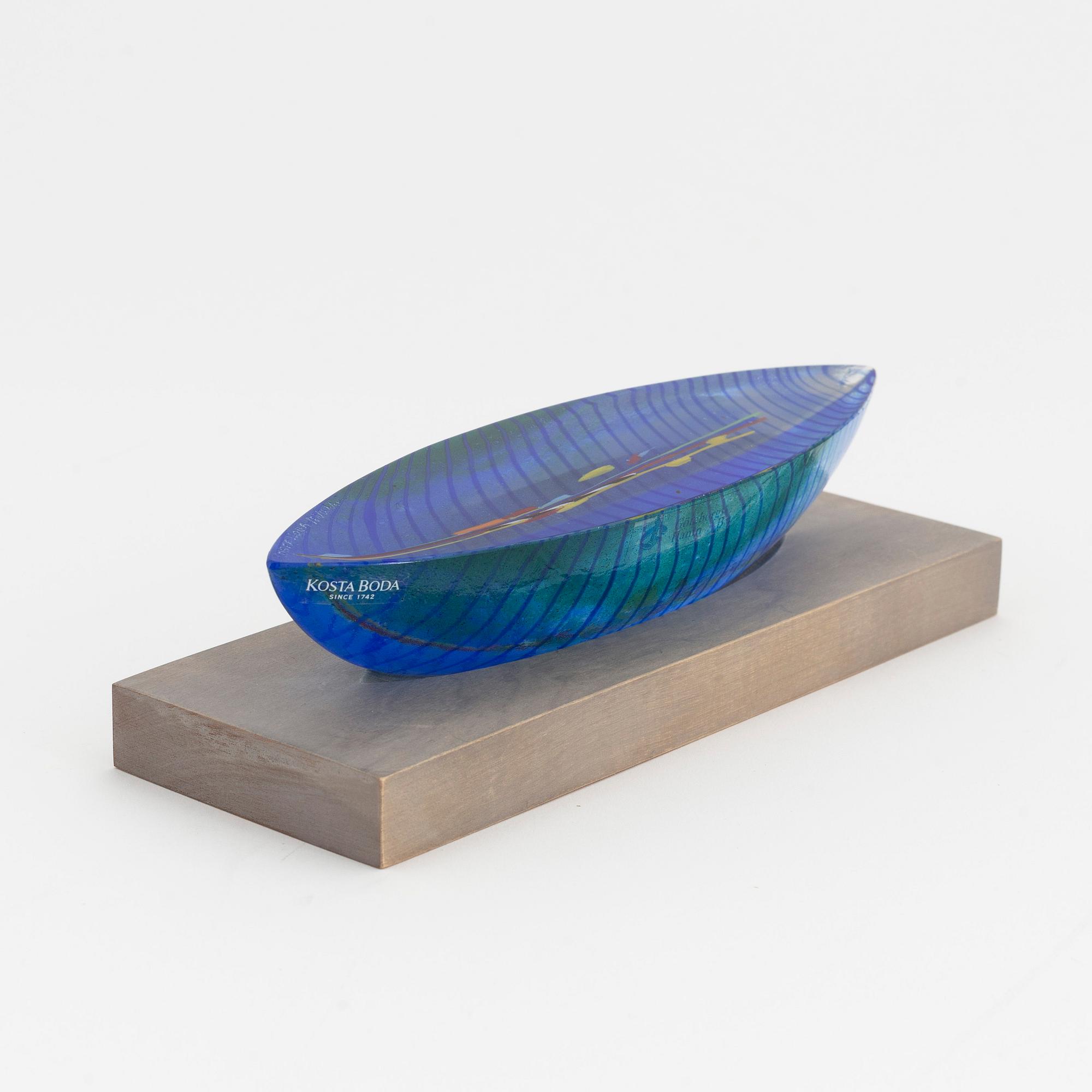 Bertil Vallien, a glass sculpture from Kosta Atelier, Sweden, signed 13/1000.