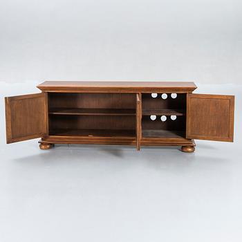 Sideboard 1900-talets andra hälft.