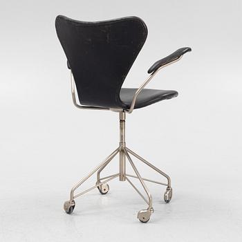 Arne Jacobsen, a model 'Seven' chair, Denmark, mid 20th Century.