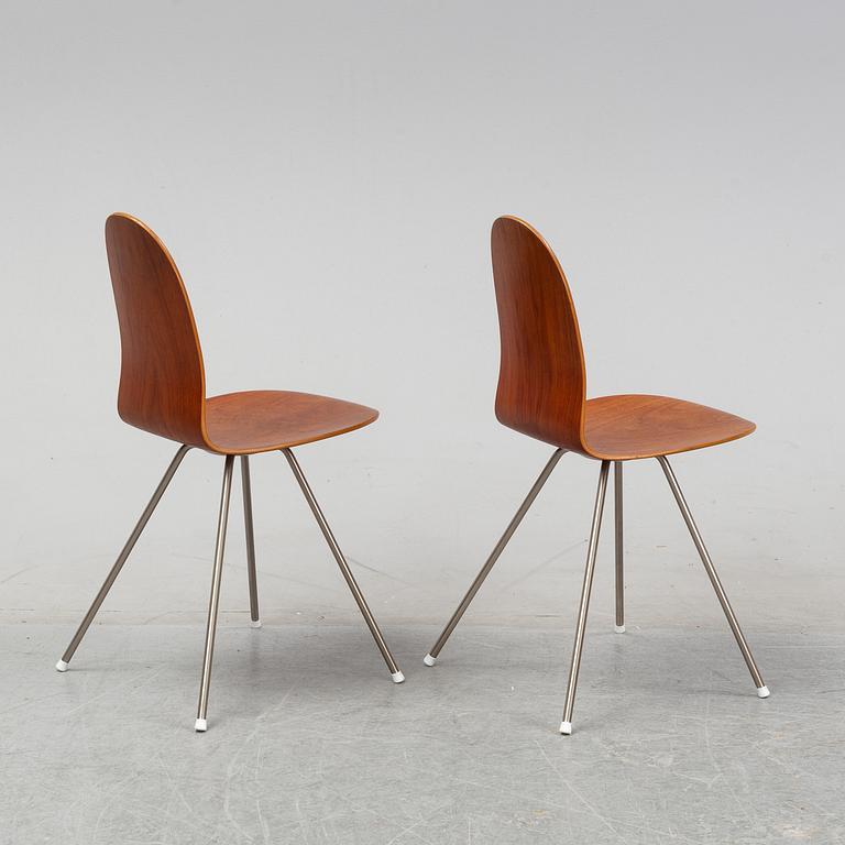 Arne Jacobsen, stolar, ett par, "Tungan", Fritz Hansen, Danmark, 1950-tal.