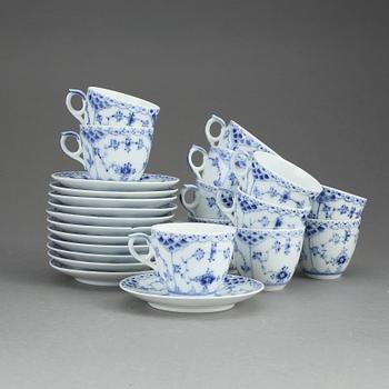 SERVISDELAR, 12 st, "Musselmalet", Royal Copenhagen, Danmark, 1900-talets andra hälft.