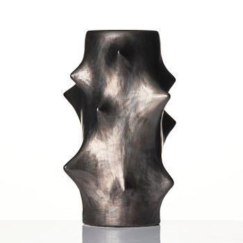 Knud Basse, vaser, två stycken, keramik, "Rosentorn", Michael Andersen & Son, Bornholm, Danmark.
