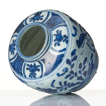 A blue and white jar, Ming dynasty (1368-1644).