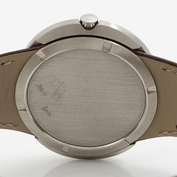 Omega, Geneva, Dynamic, wristwatch, 41 x 36 mm.
