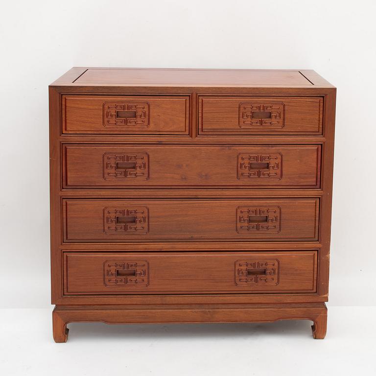 A chest of drawers and a mirror, 'Ming', Dux, late 20th Century.