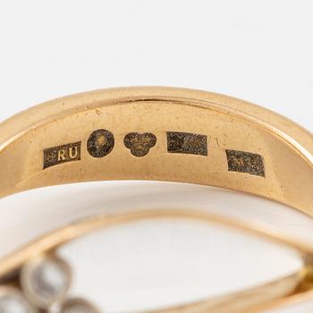 Jan Brunk, ring, 18K gold with brilliant-cut diamonds.