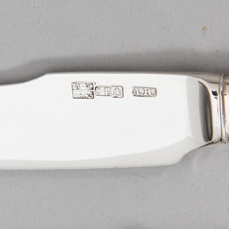 Bestick 12 st, silver, S:t Petersburg, mästarstämplar Morosov, Relander, Reijonen och Järveläinen. Ryssland 1845-1917.