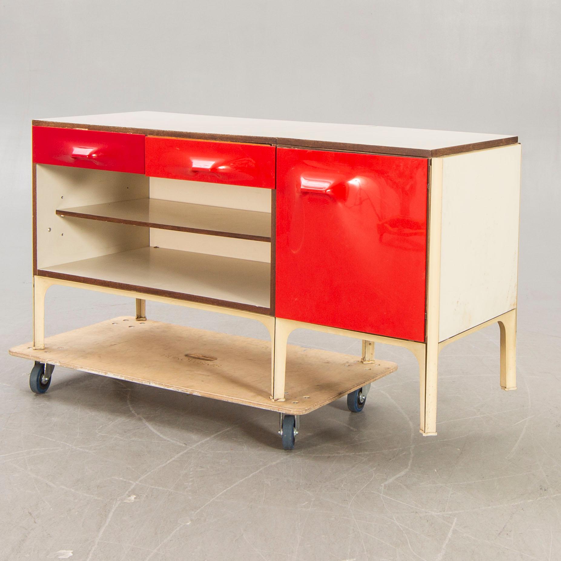 Raymond Loewy, a sideboard for Doubinsky Frères France 1960s.