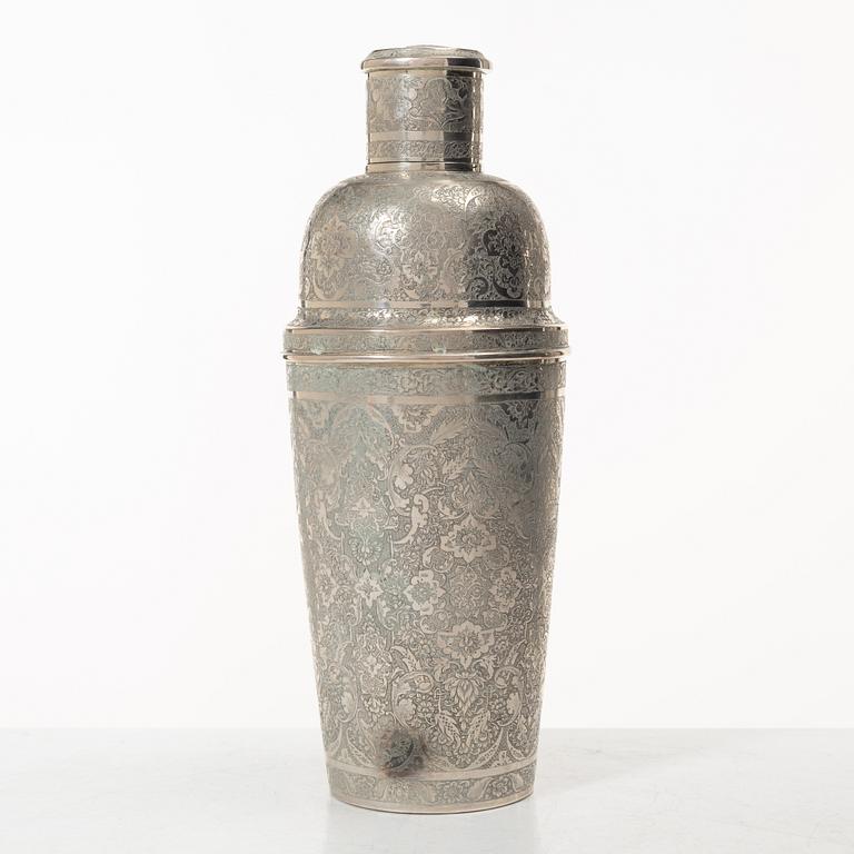 Cocktail shaker, silver, Persian, first half of the 20th century. Total weight 515 grams.