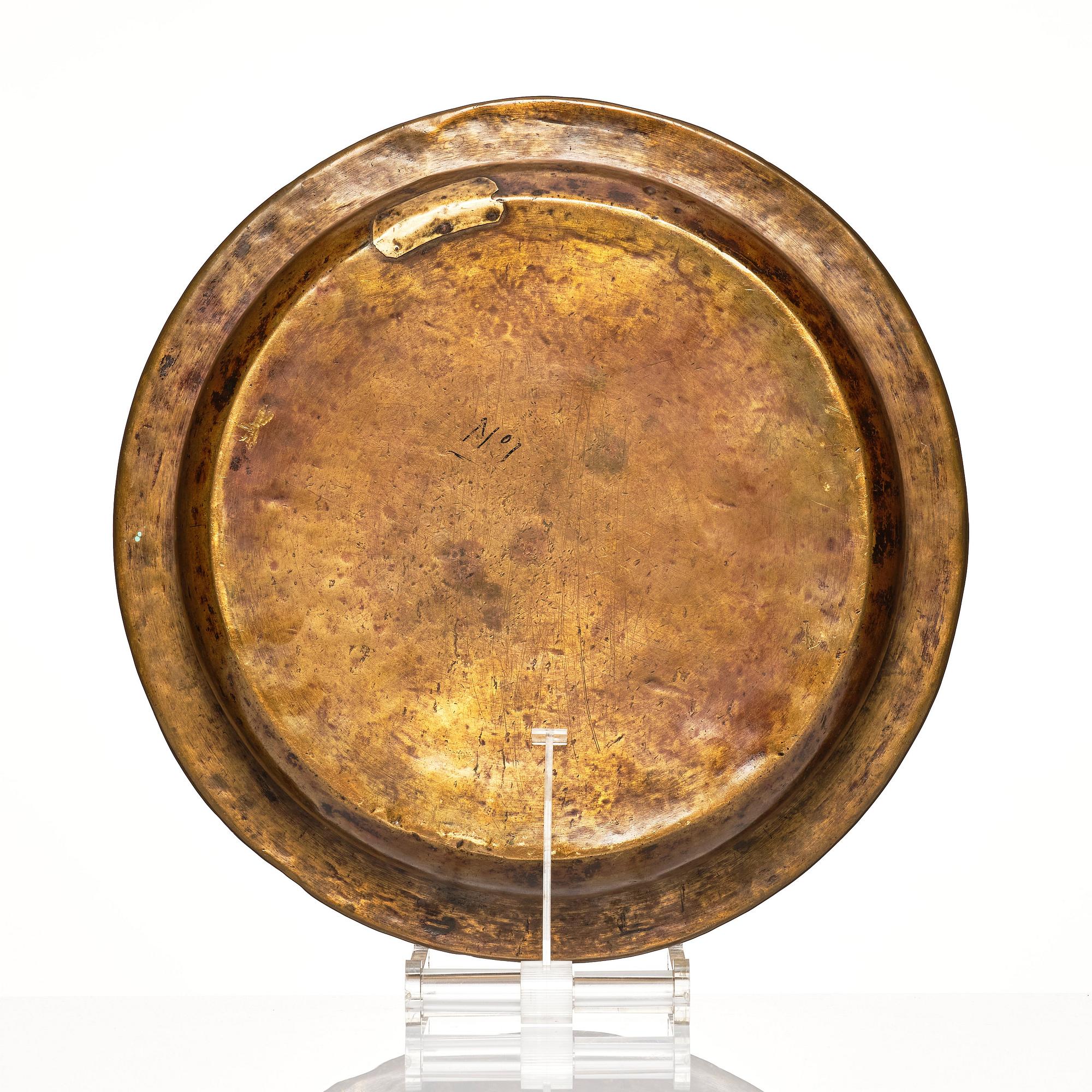Handfat, cloisonné. Sen Mingdynasti (1368-1644).