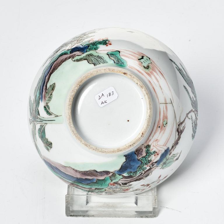 A famille verte cup, Qing dynasty, Kangxi (1662-1722).