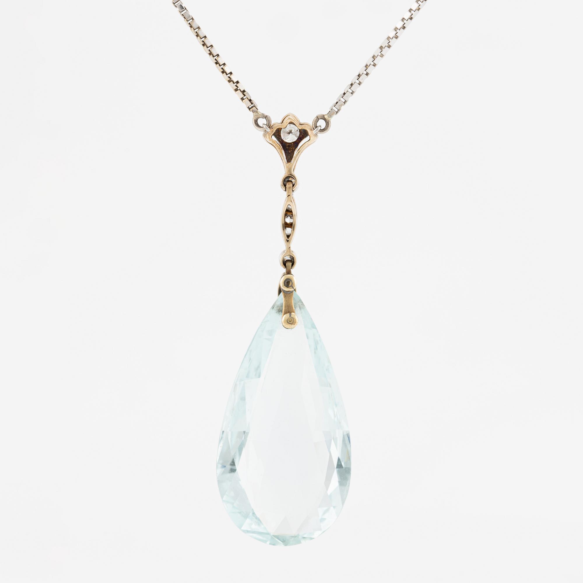 Necklace, gold with briolette-cut aquamarine and old-cut diamonds.