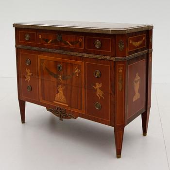 BYRÅ, gustaviansk stil, 1800-/1900-tal.