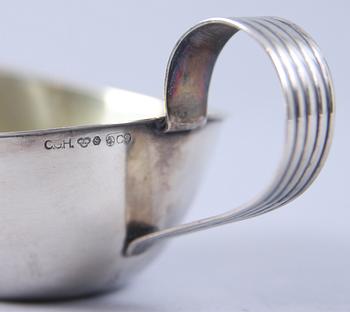 SOCKERSKÅL, GRÄDDKANNA samt BRICKA, silver, C.G Hallberg 1953,171g.