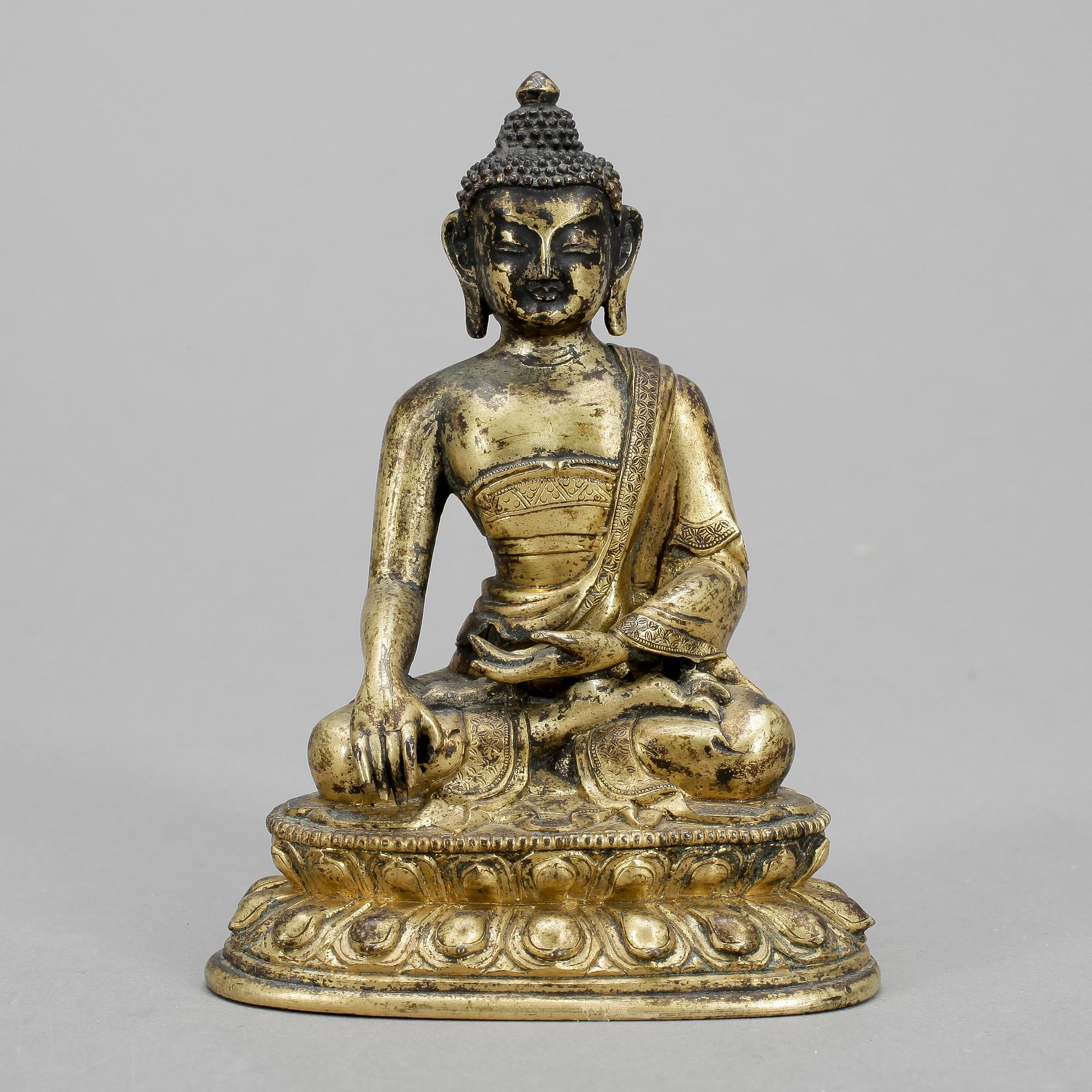 BUDDHA, förgylld brons, troligen Nepal, 1900-tal.