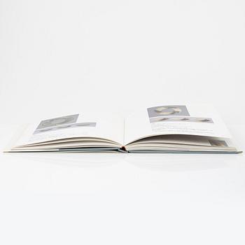 Five books about the topic chinese jades.