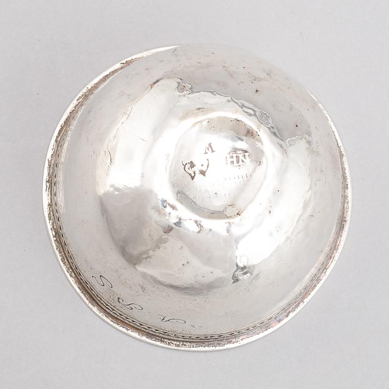 A swedish silver tumbler, mark of Henrik Nourin, Norrköping 1747.