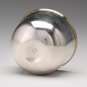 A Swedish 18th century parcel-gilt silver tumbler, mark of Andreas Reutz, Göteborg 1779.