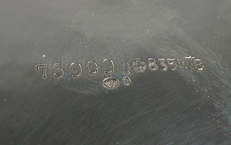 KAFFESERVIS, 3 delar. Silver, utl stämplar med svensk importstämpel. Rokokostil, 1900-tal. Ca 900gr.