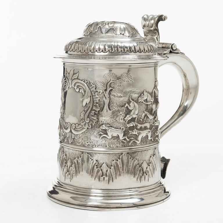 Richard Gosling, dryckeskanna, silver, London 1736.