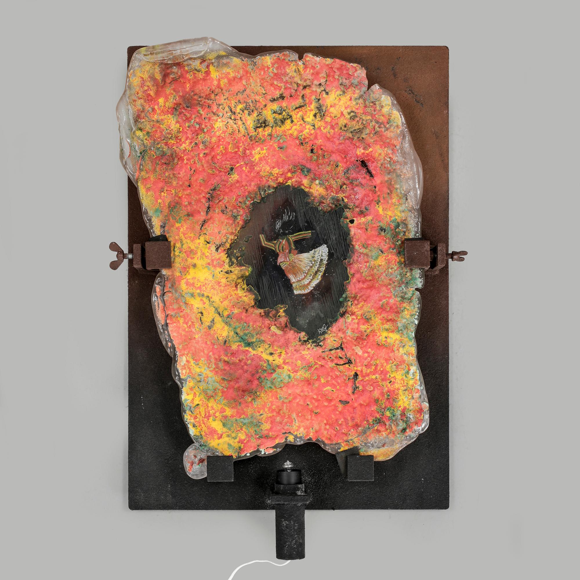 OBJEKT / VÄGGPLAKETT, glas. Signerad.