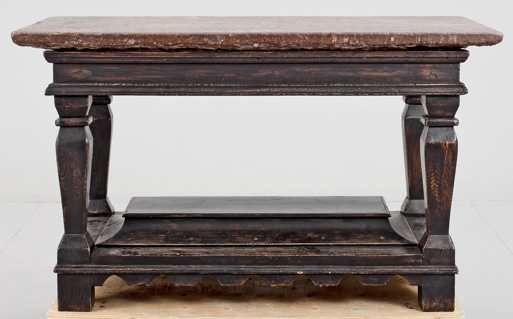 STENBORD, kalksten,  1700/1800-tal.