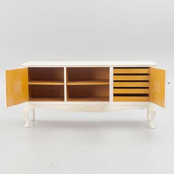 Sideboard, rokokostil, 1900-talets andra hälft.