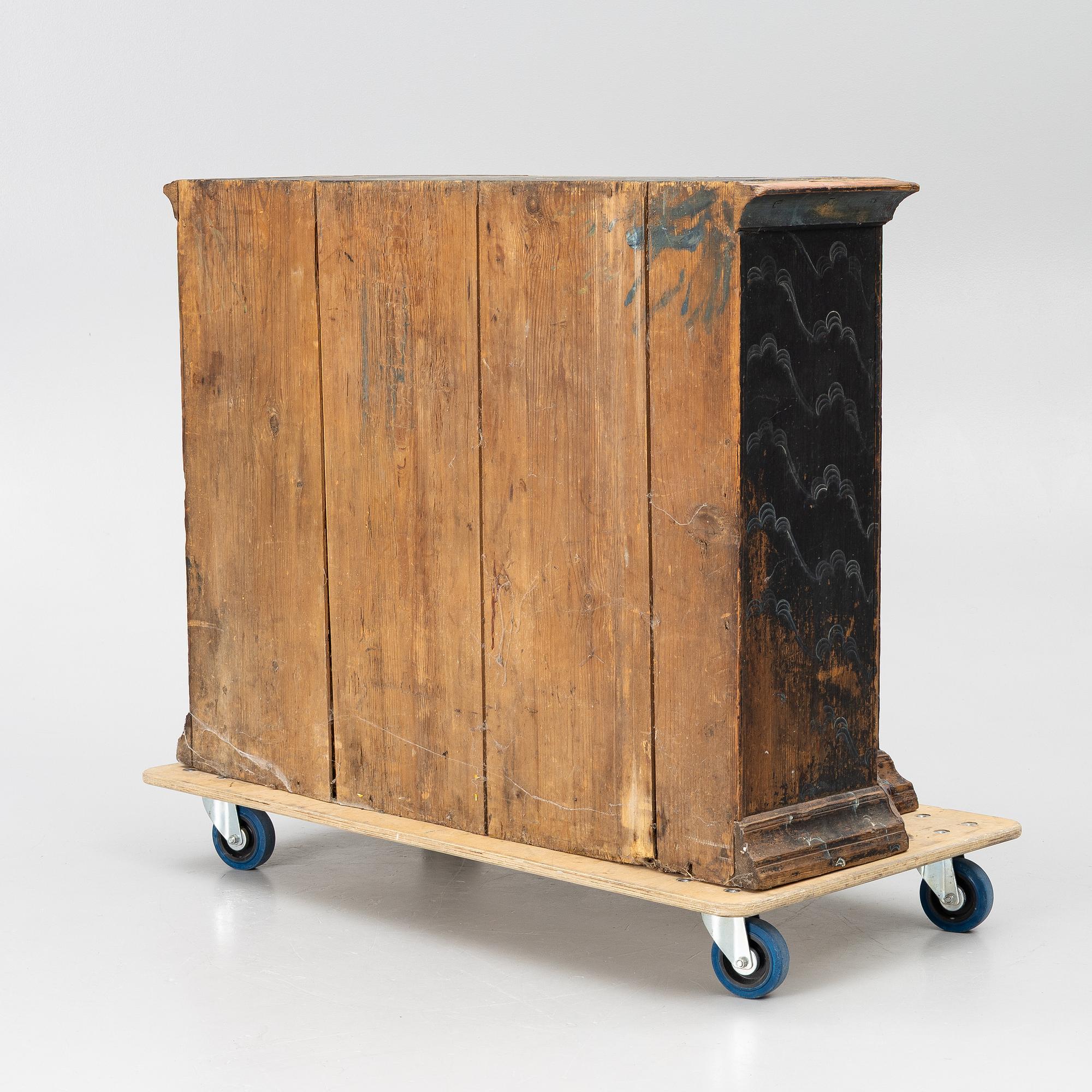 A Swedish folk art cupboard from Hälsingland, early 19th century.