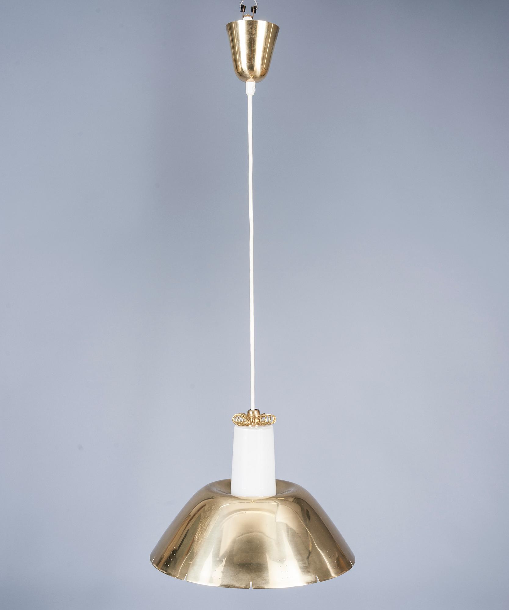 TAKLAMPA, Paavo Tynell, Idman, 1950-tal. Höjd 100 cm.