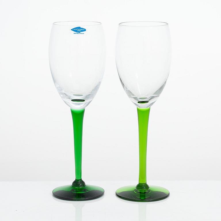 Saara Hopea, a 12-piece set of 'Traviata' wine glasses, Nuutajärvi.