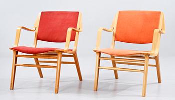 KARMSTOLAR, ett par, "Ax-stolen", Peter Hvidt och Orla Mölgaard-Nielsen, Fritz Hansen, 1900-talets tredje kvartal.