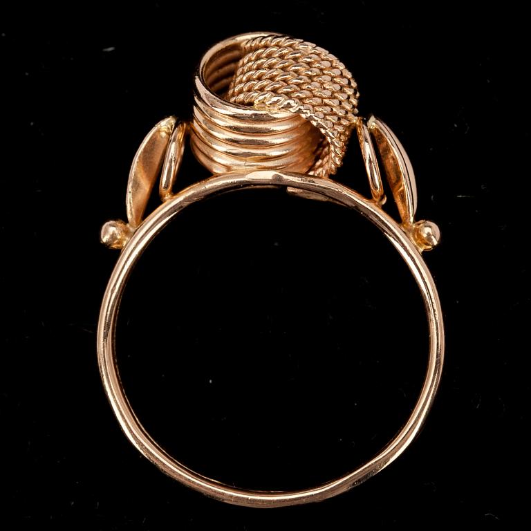 RING, guld 14K, Sovjetunionen 1900-talets senare hälft. Vikt 5 g.
