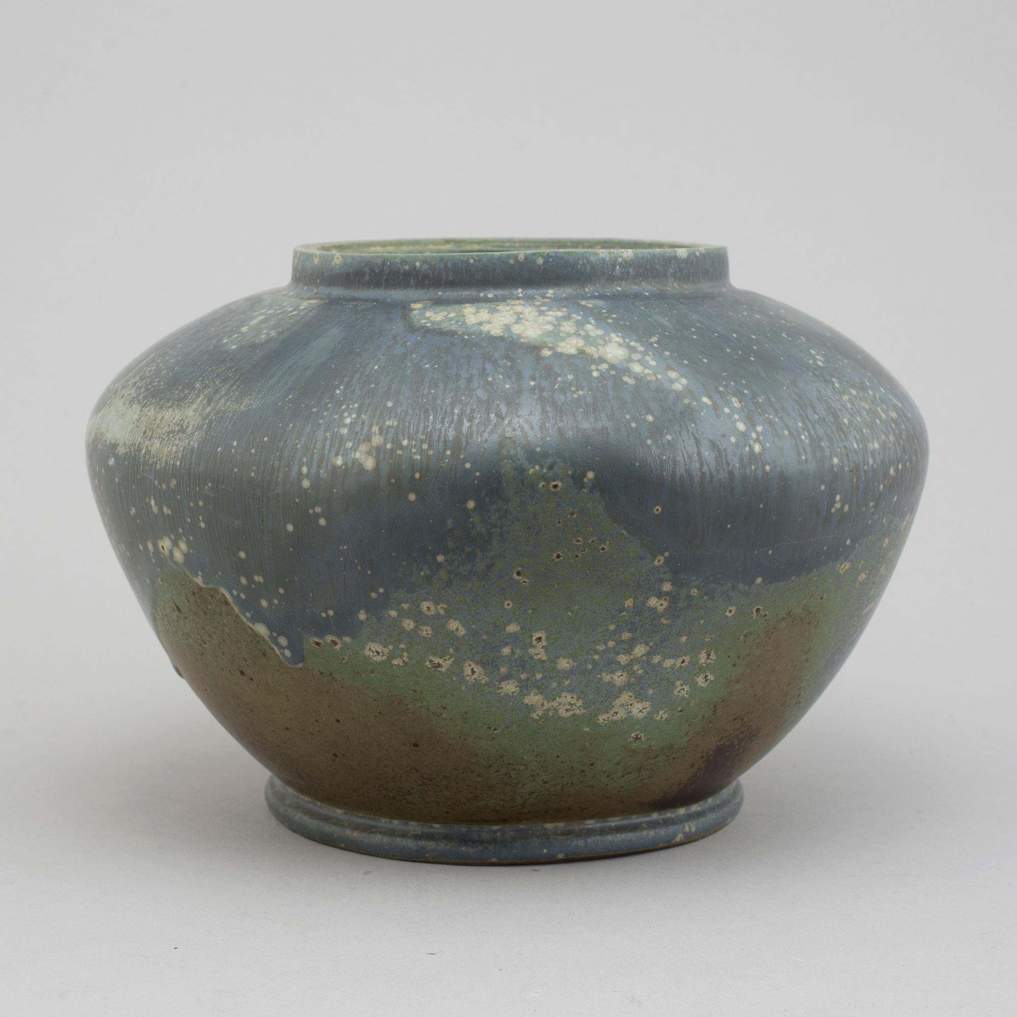 BODE WILLUMSEN & HANS HANSEN, a stoneware jar, Denmark, signed and dated 16-4-1937.