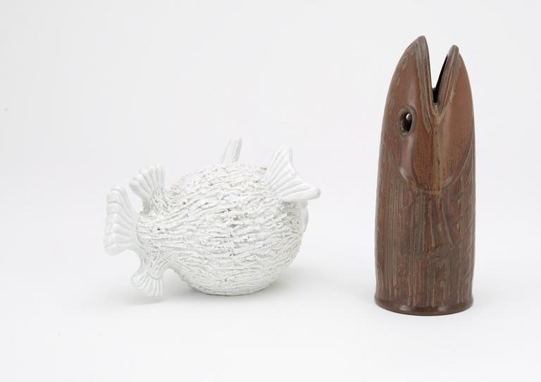Two Gunnar Nylund stoneware figures of fishes, Rörstrand.