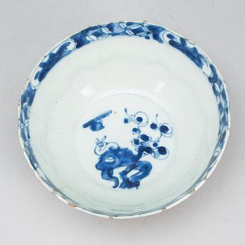 SKÅL, porslin.  Ming dynastin, Wanli (1573-1620).