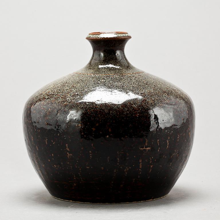 VAS, stengods, Yngve Blixt, Höganäs, sign o dat 70.