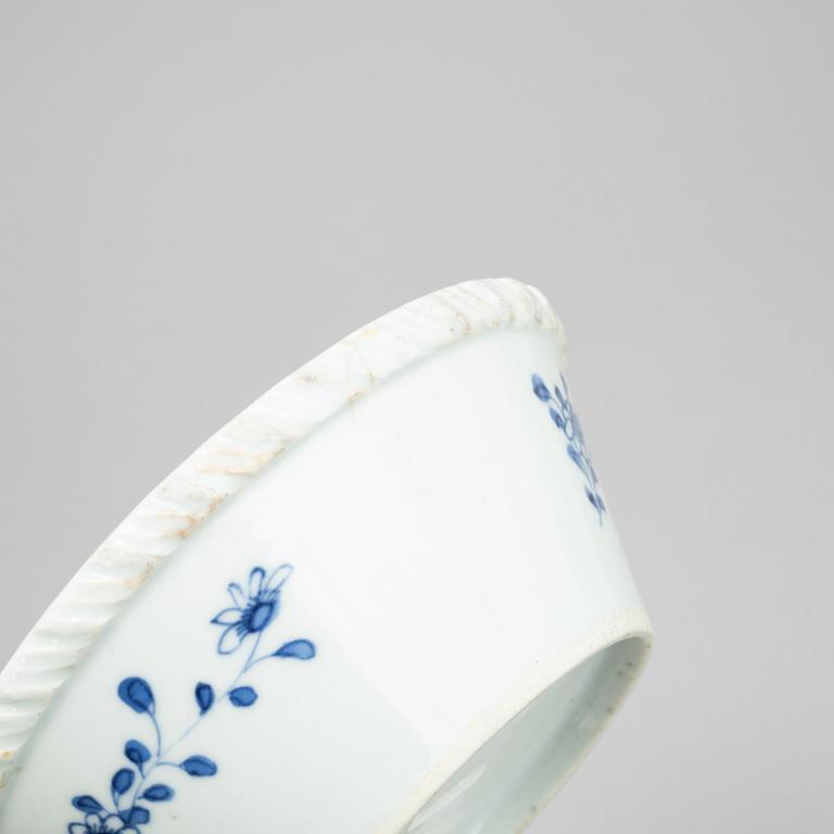 A blue and white bowl and a leaf shaped dish, Qing dynasty, Qianlong (1736-95).