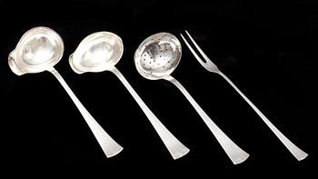 MATSILVER, silver och sterlingsilver, 126 delar, modell "Diana", GAB och C G Hallberg 1930-60-tal. Tot vikt c:a 5.000 g.