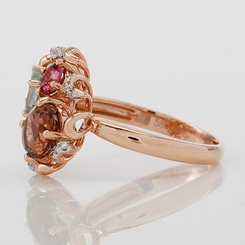 RING, 14K roséguld, diamanter och olikfärgade stenar.