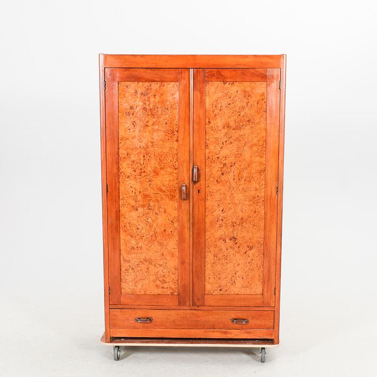 A 1930/40s walnut wardrobe.