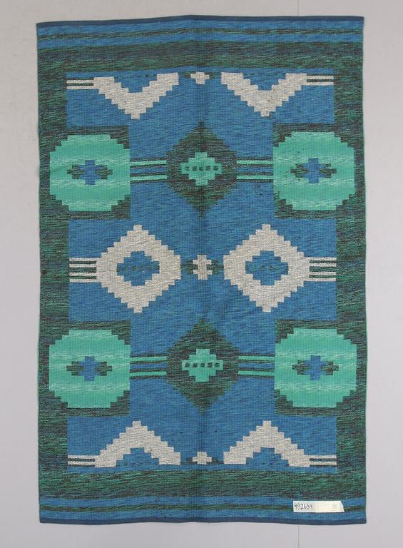 MATTA, rölakan, dubbelvävd. Ca 150 x 230 cm.