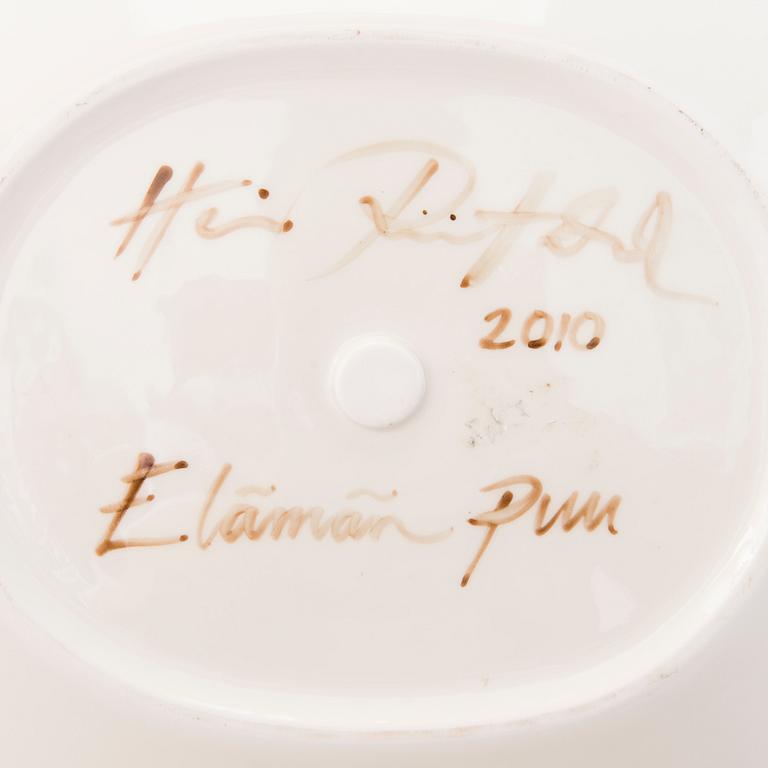 HEINI RIITAHUHTA, a porcelain dish 'Tree of Life', signed Heini Riitahuhta 2010.