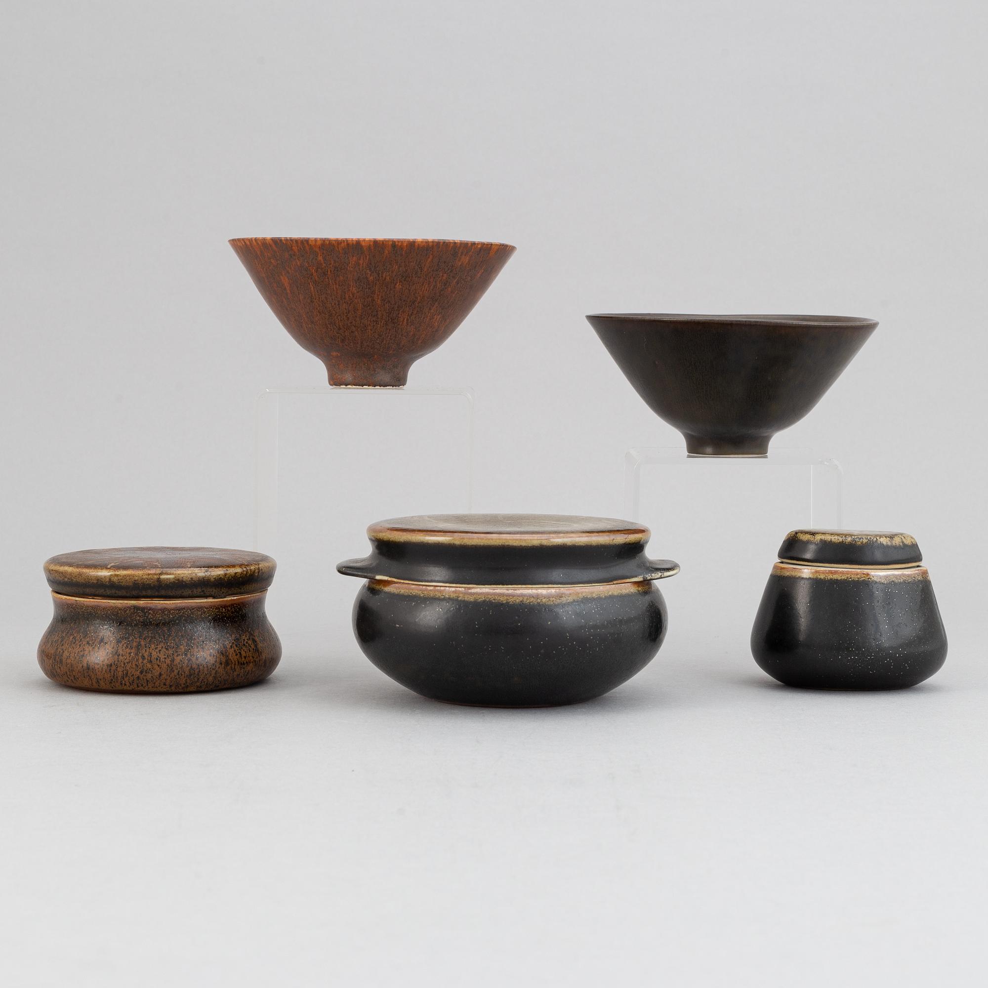 Carl-Harry Stålhane, a set of three stoneware bowls with lid and two bowls for Rörstrand.