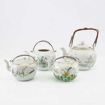 A set of four Chinese tea pots, 20th century.