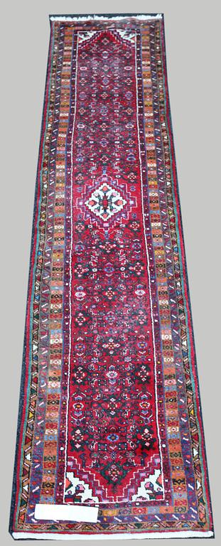 MATTA, galleri, orient. 304 x 74 cm.
